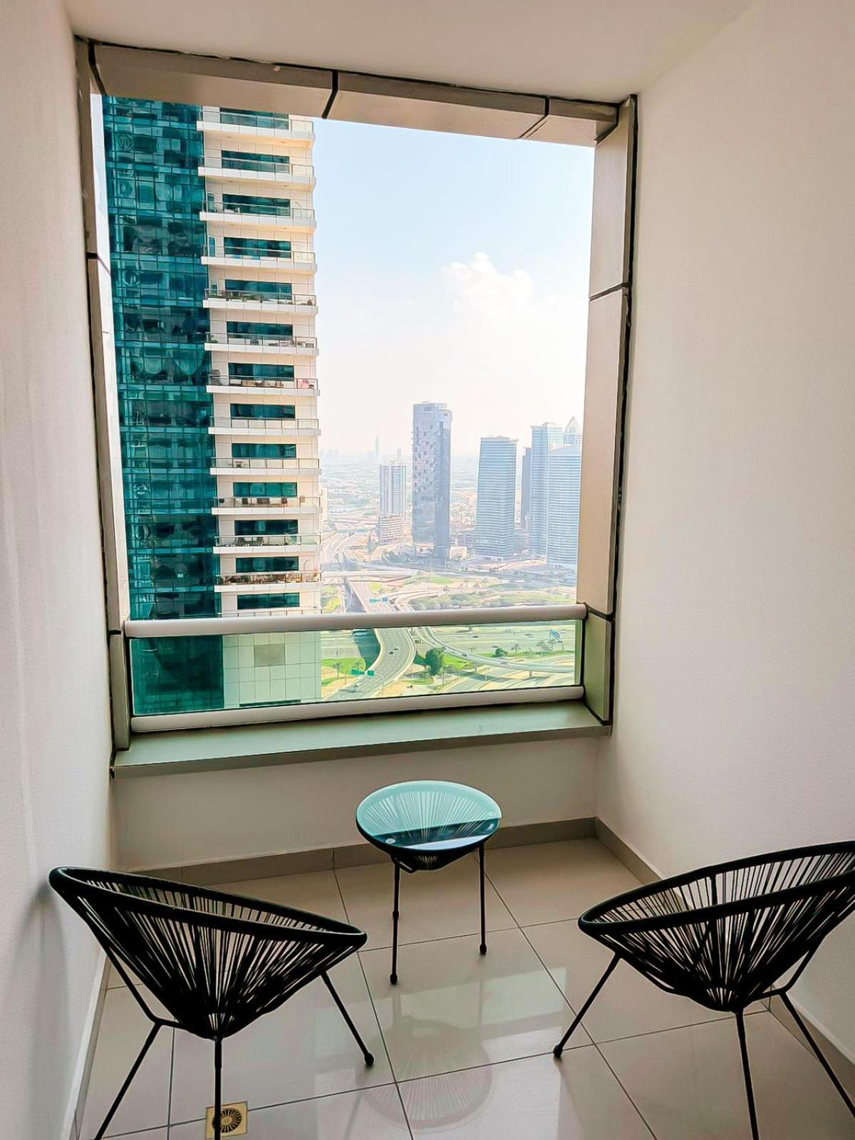 Luxury Modern One Bedroom Apartment At Dubai Marina - Marina Pinnacle Tower Kültér fotó